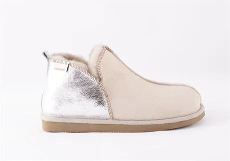 Annie Slipper