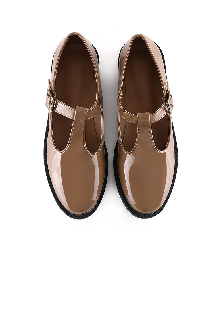 Camryn Rounded Toe Loafers (Tortilla)