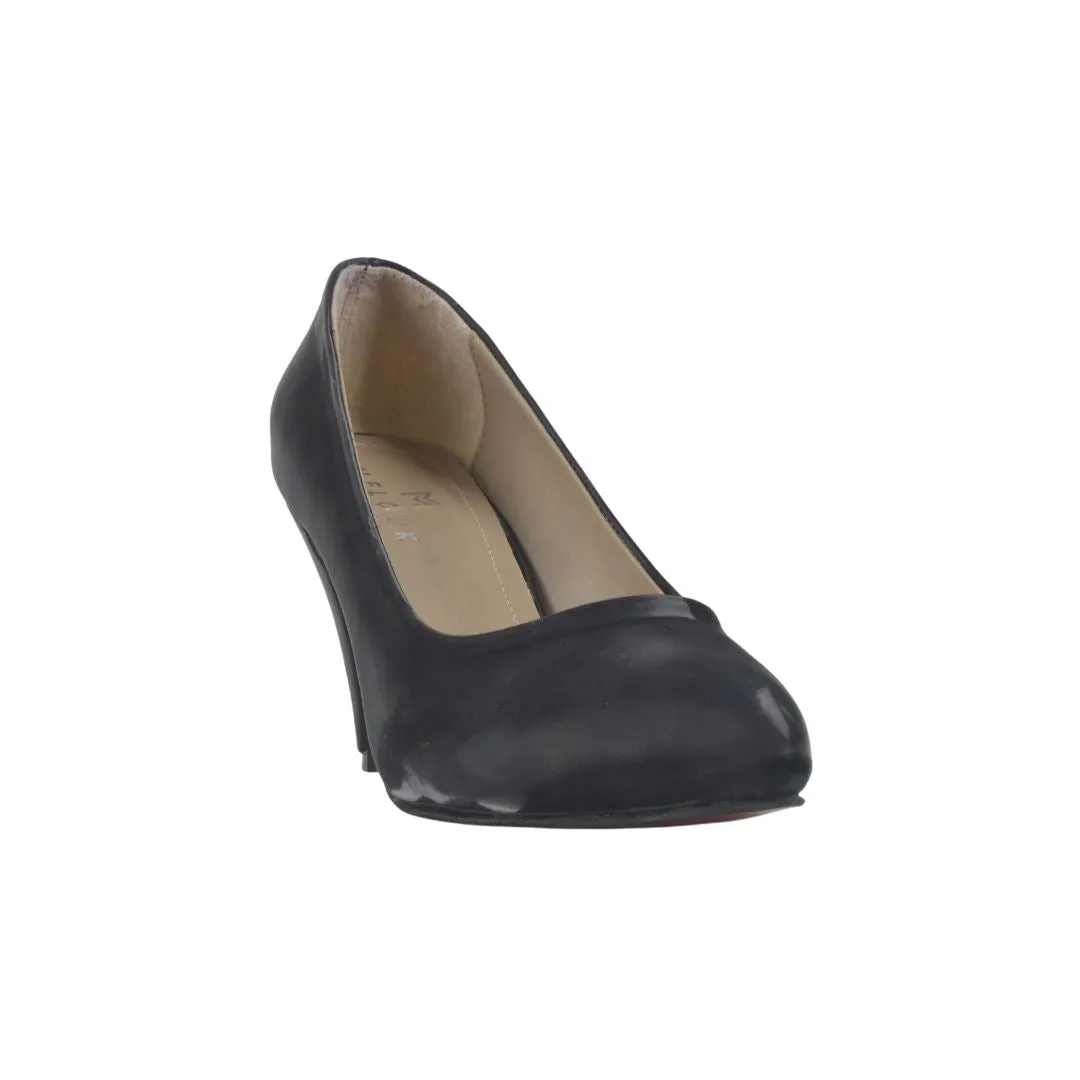 Classic Heeled Shoe - Black