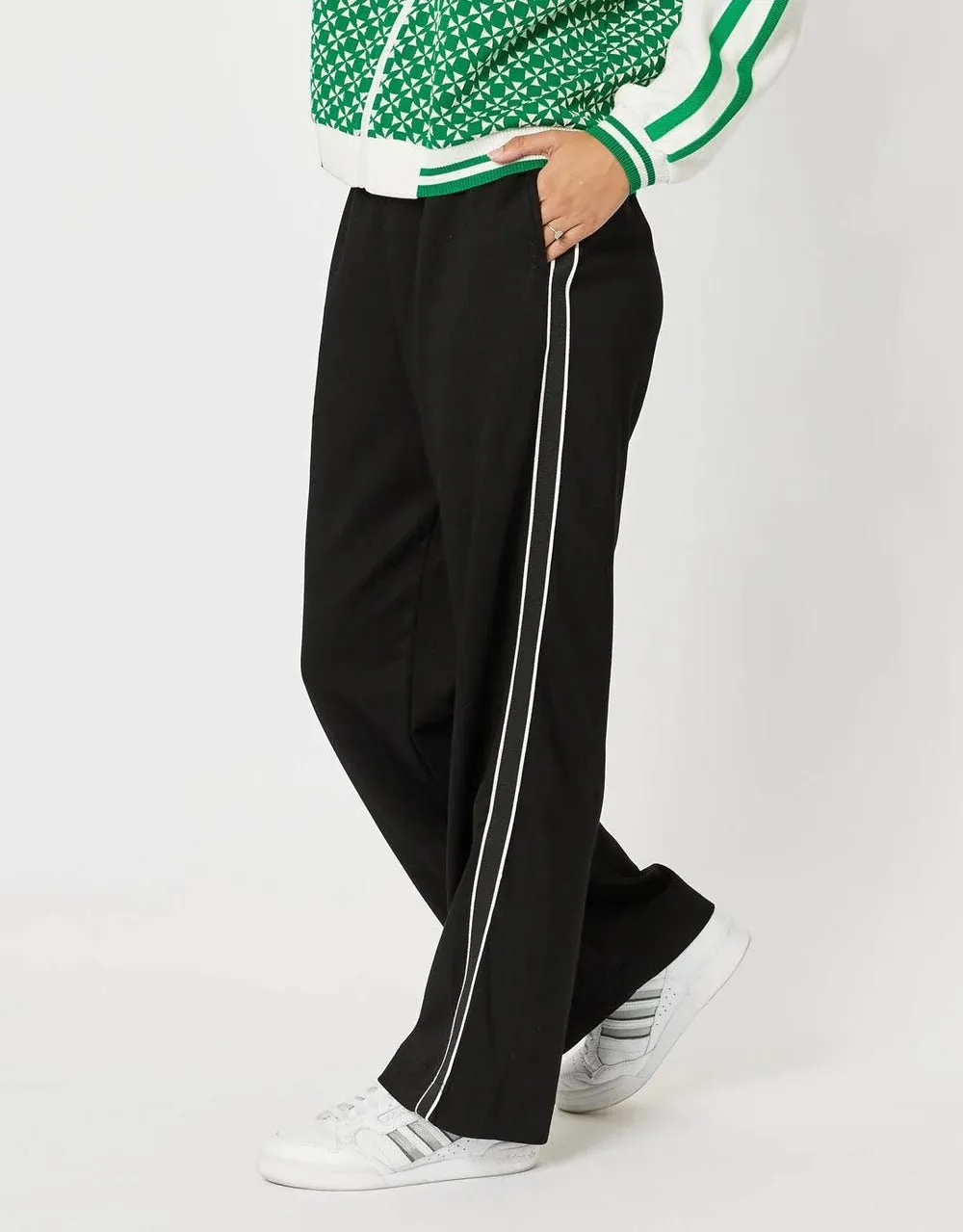 URBAN TRACK PANT